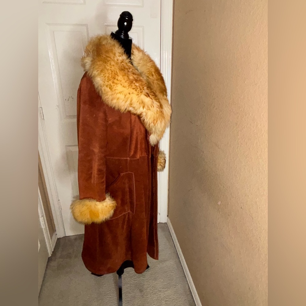 Vintage INSANE GORGEOUS  Rust Colored shearling sheepskin princess coat Size 12​ - Picture 2 of 12